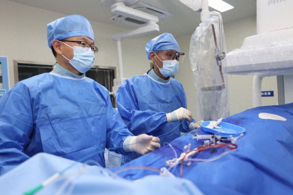 鑫耀证券 十五昼夜生死较量! 东营市中医院多学科协作打赢“心脏保卫战”