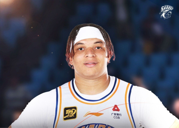 红启网 媒体人：怀特塞德明天抵达上海，洛夫顿和弗格11月中旬归队